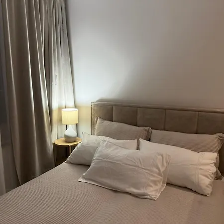 Agaciula Крыница-Морска