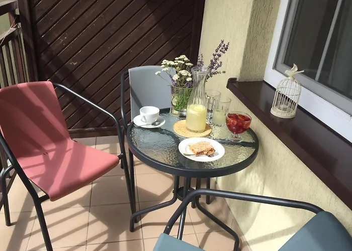 Agaciula 库瑞尼卡慕斯卡